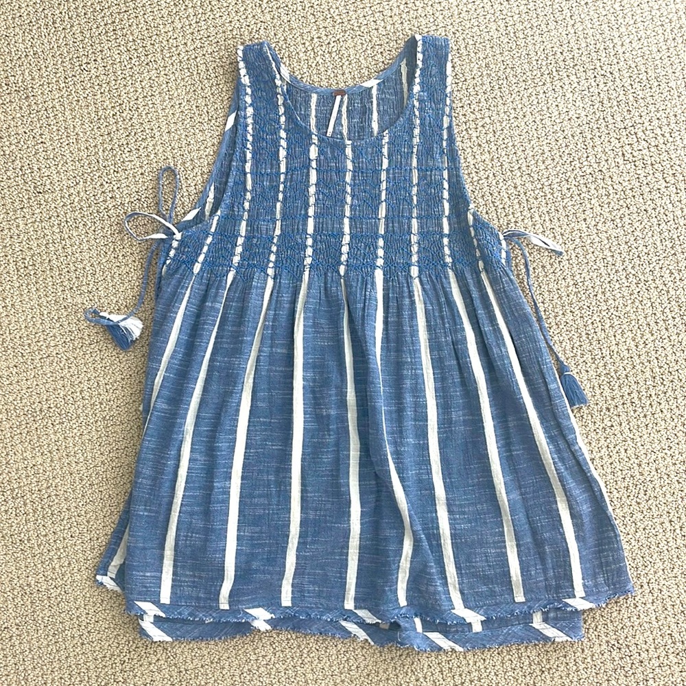 Free People | smocked open top | M